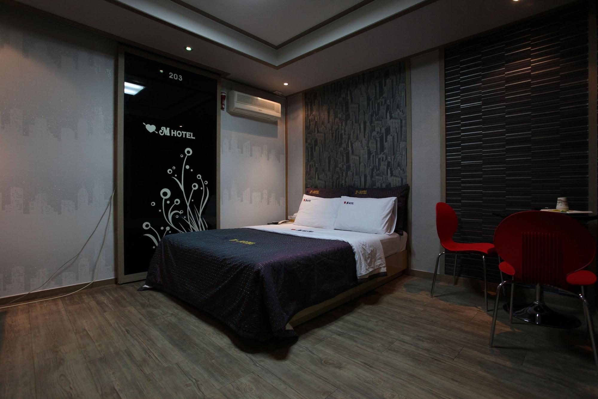 M Motel Songtan Pyeongtaek Buitenkant foto